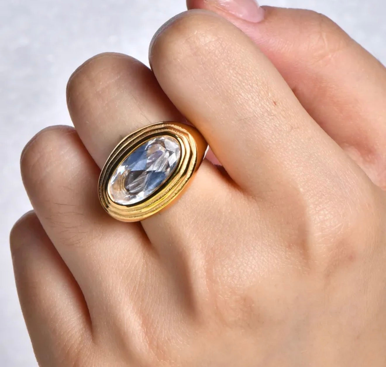 Maria statement ring