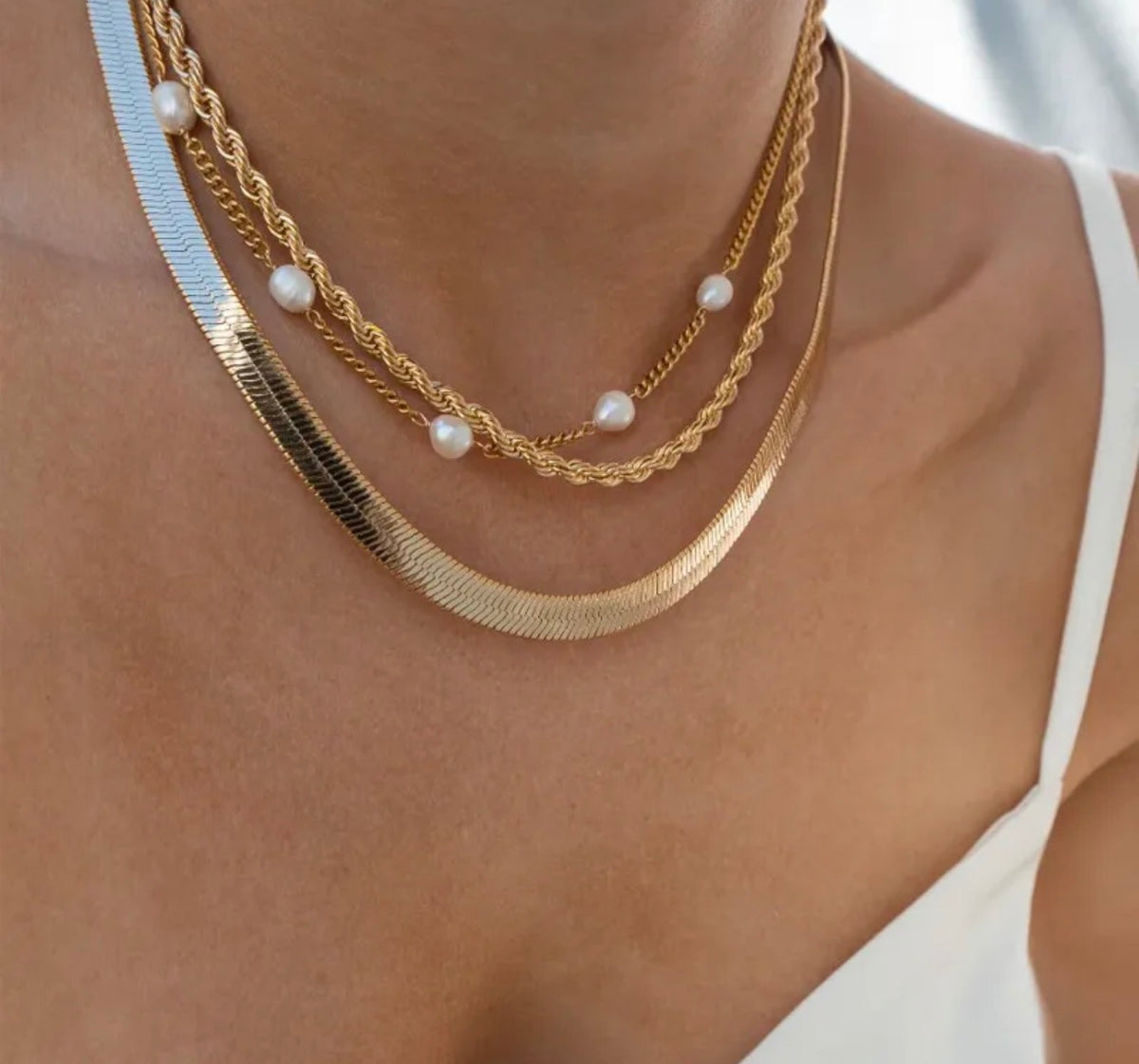 Bella Pearl Necklace