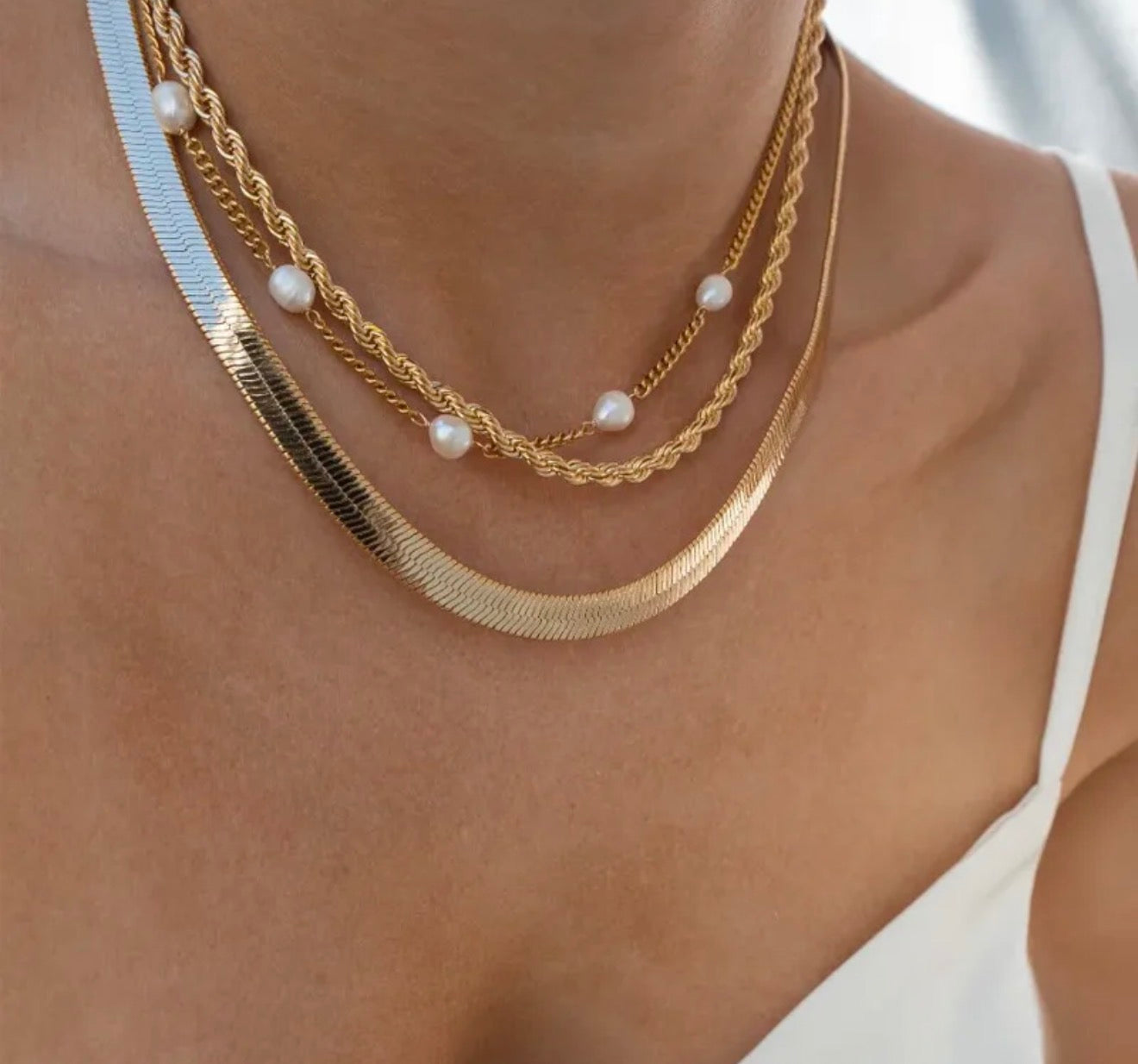 Bella Pearl Necklace