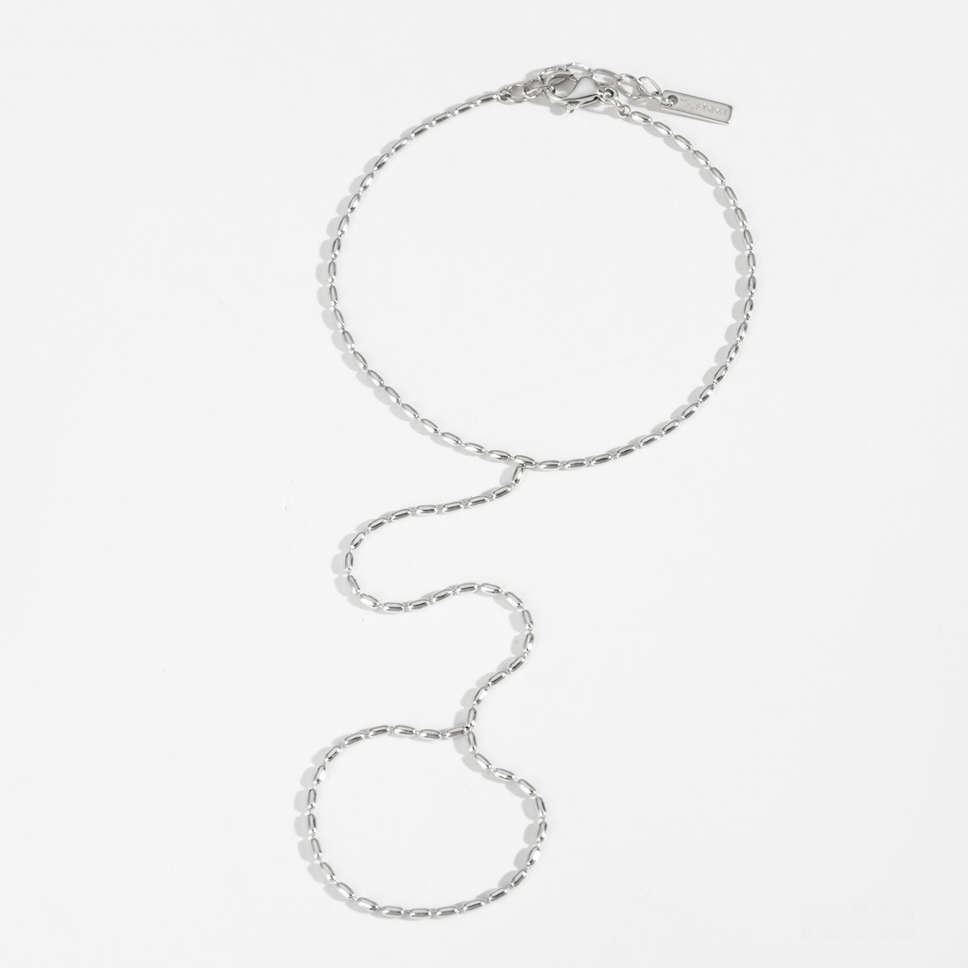 Stassi hand chain