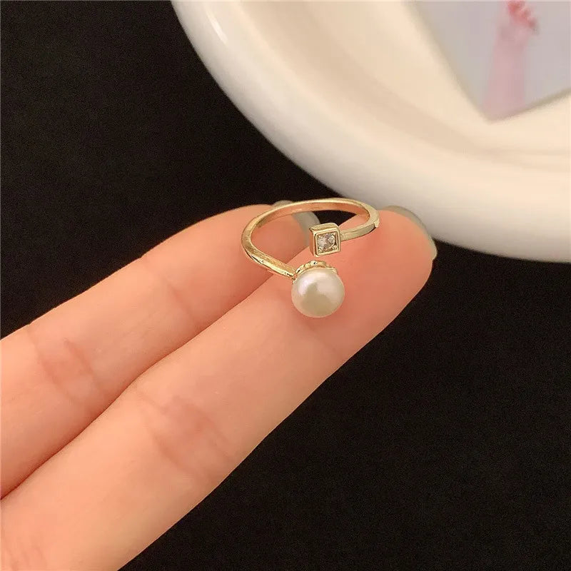 ROSE Pearl Rings