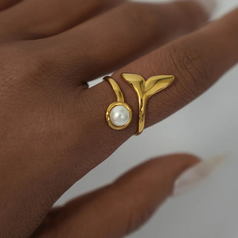 arryn fish tail ring